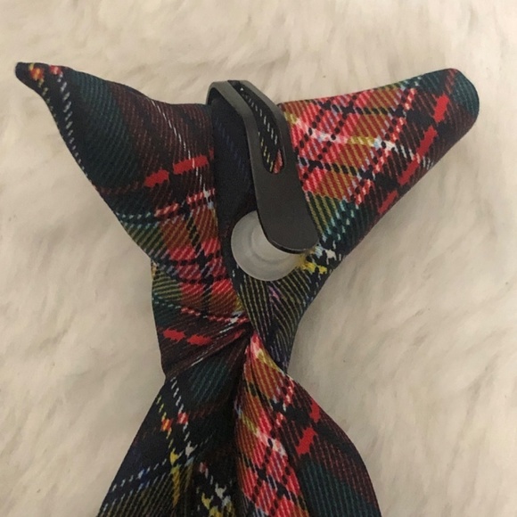 Boys Plaid Clip On Tie. Like New. - Picture 3 of 4